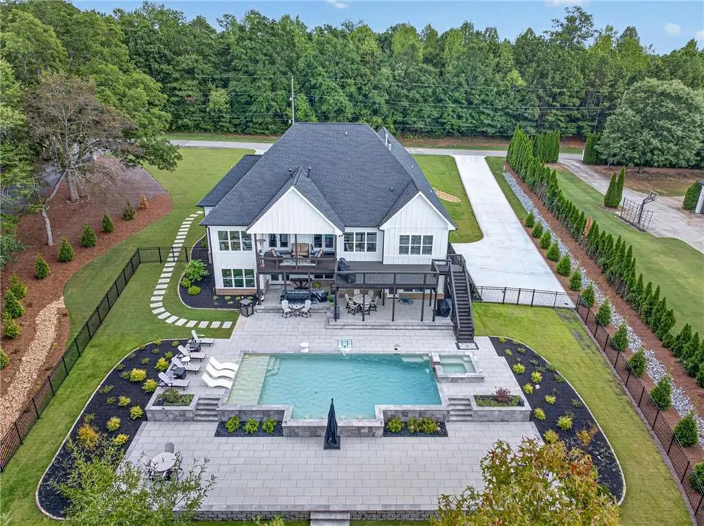 2218 Shoal Creek Road, Buford