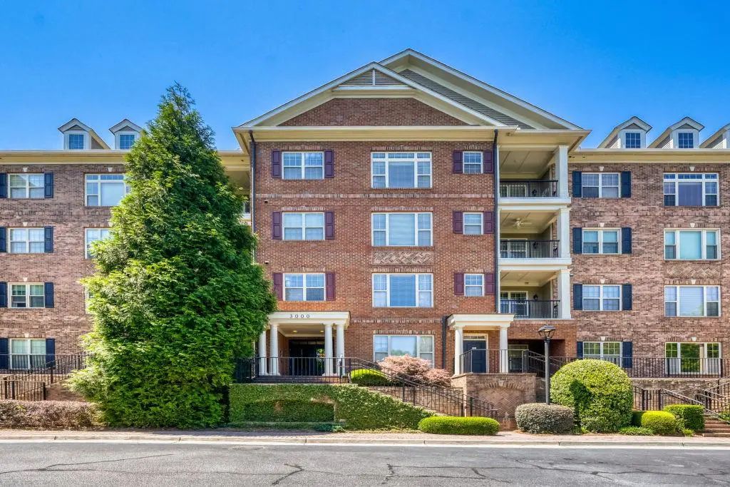 Unit 3209 - 2300 Peachford Road, Dunwoody