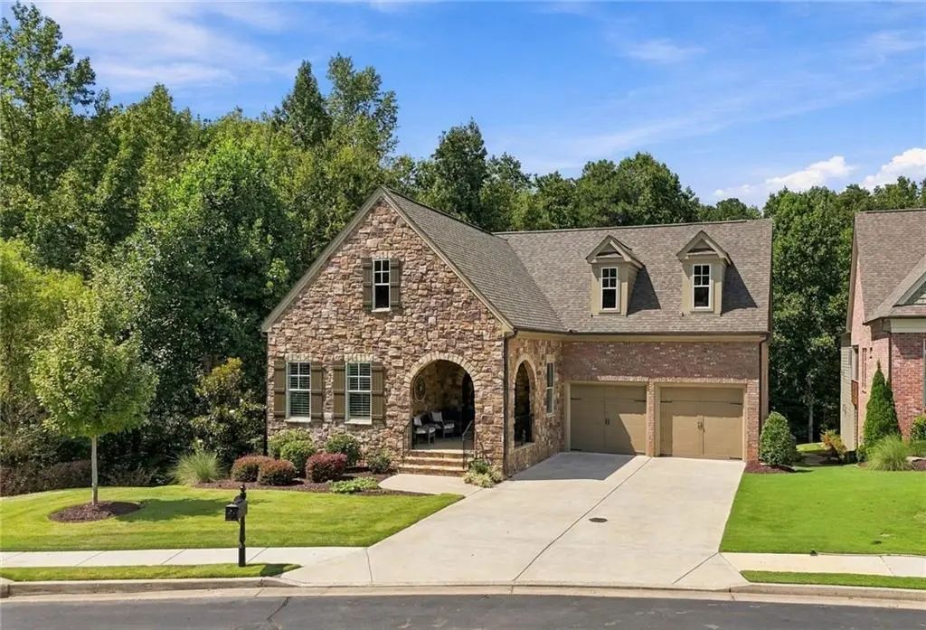 111 Cadence Trail, Canton