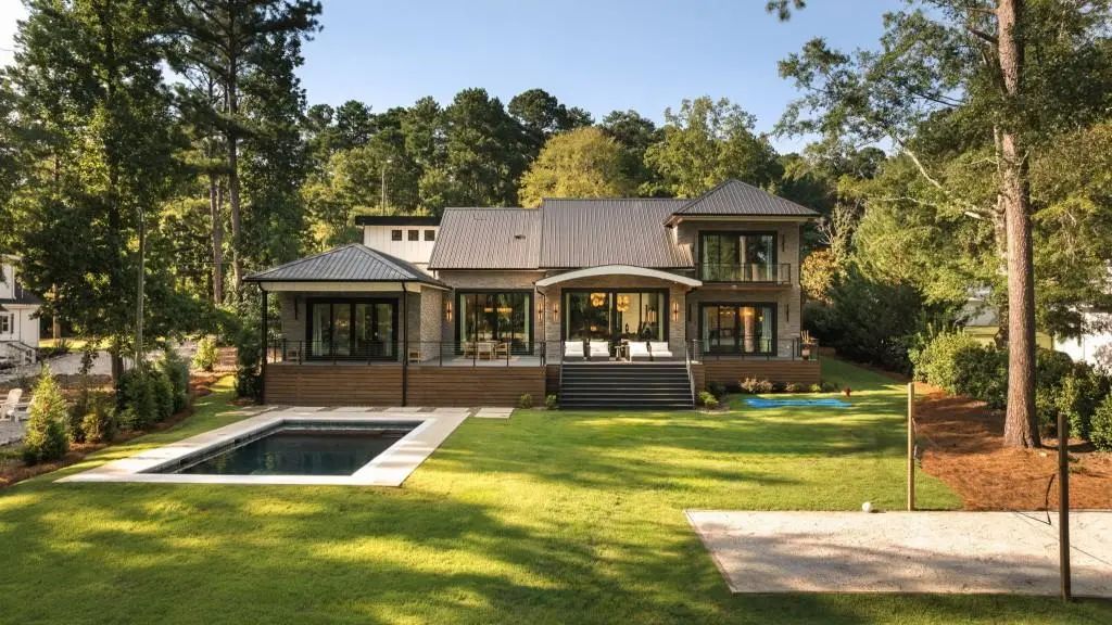 298 W River Bend Drive, Eatonton