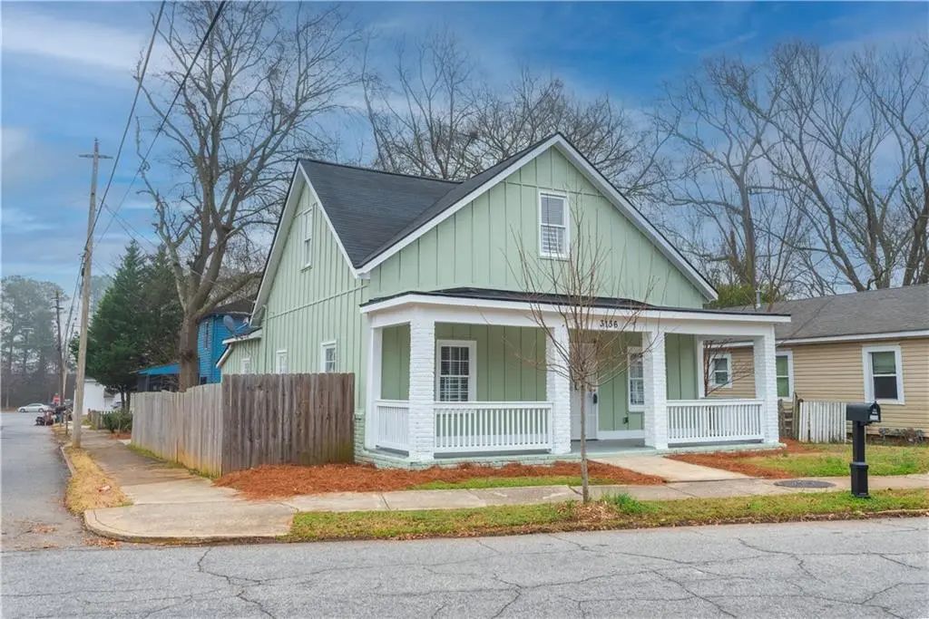 3136 E Point Street, East Point