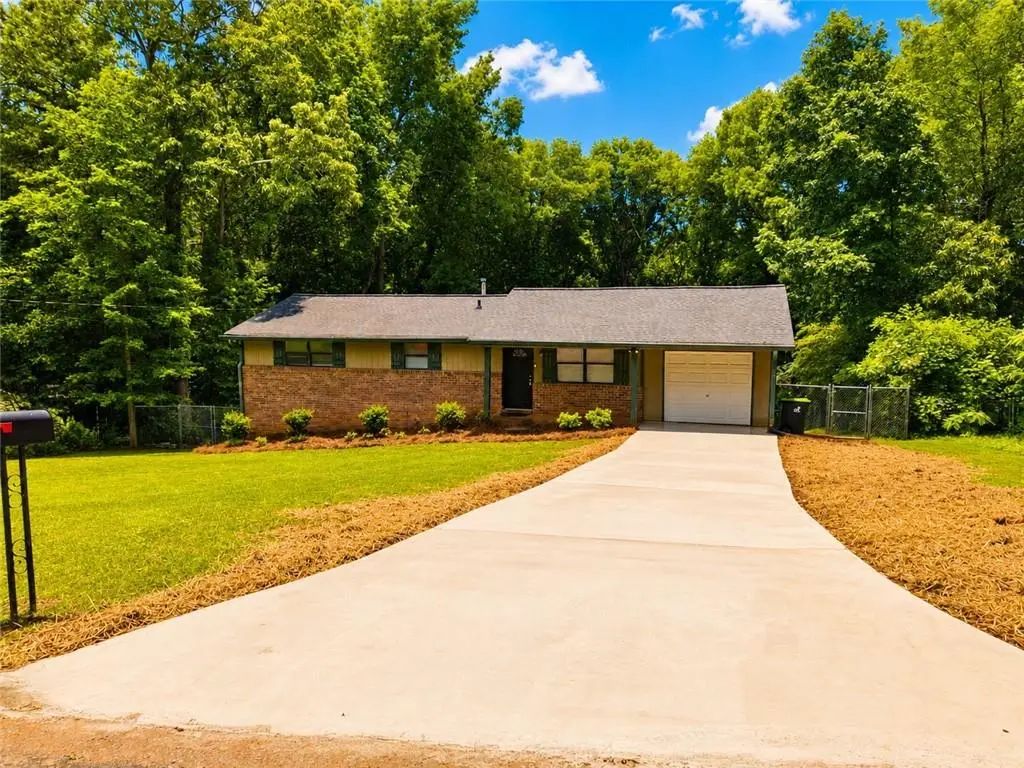 4025 N Quail Drive, Douglasville
