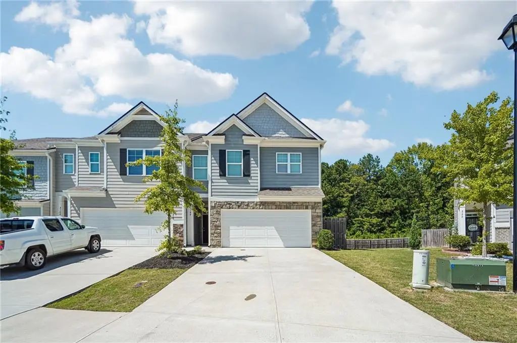 5184 Barberry Avenue, Oakwood