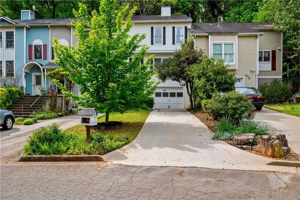 568 Stratford Green, Avondale Estates