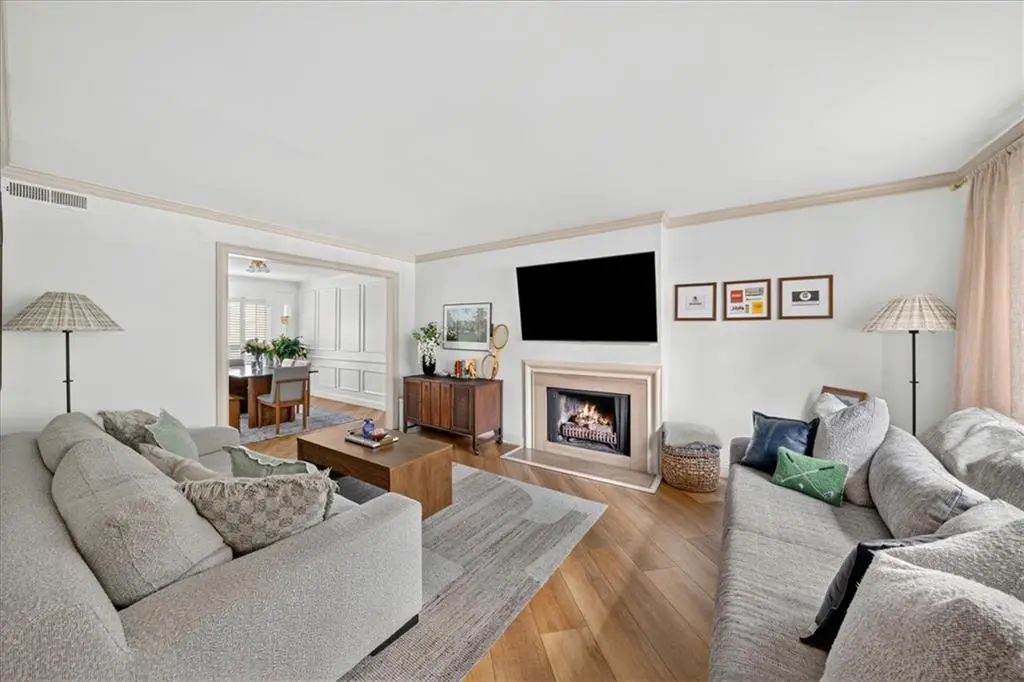 Unit O5 - 5400 Roswell Road, Atlanta