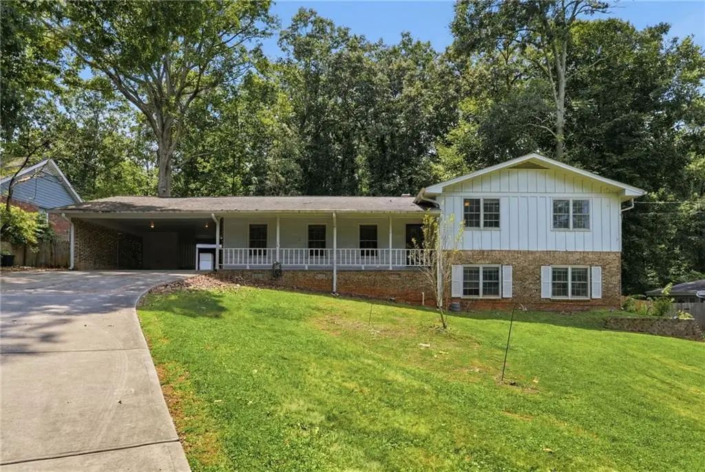 4362 White Oak Drive, Buford