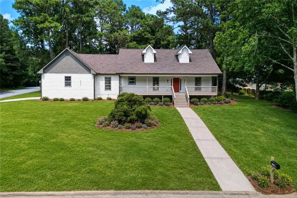 2125 Brandon Acres Drive, Buford