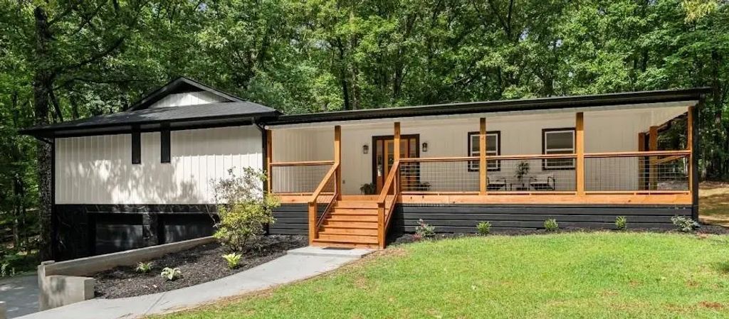 2513 N Carroll Court, Villa Rica