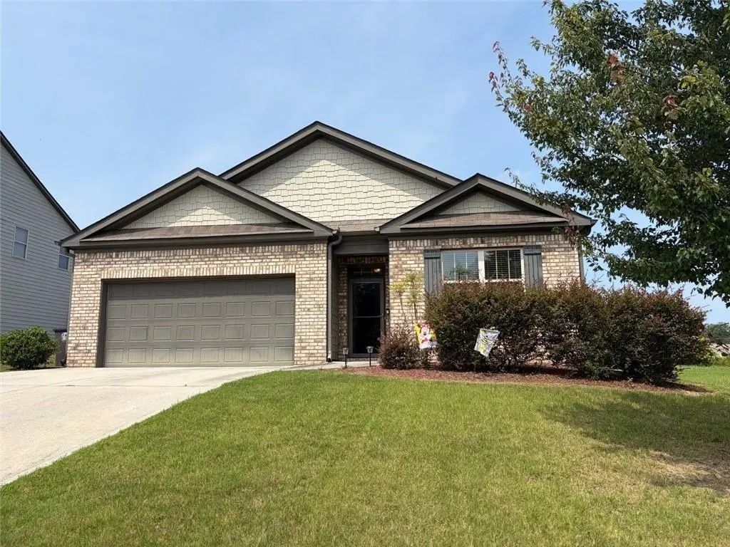 8482 Glenview Street, Douglasville