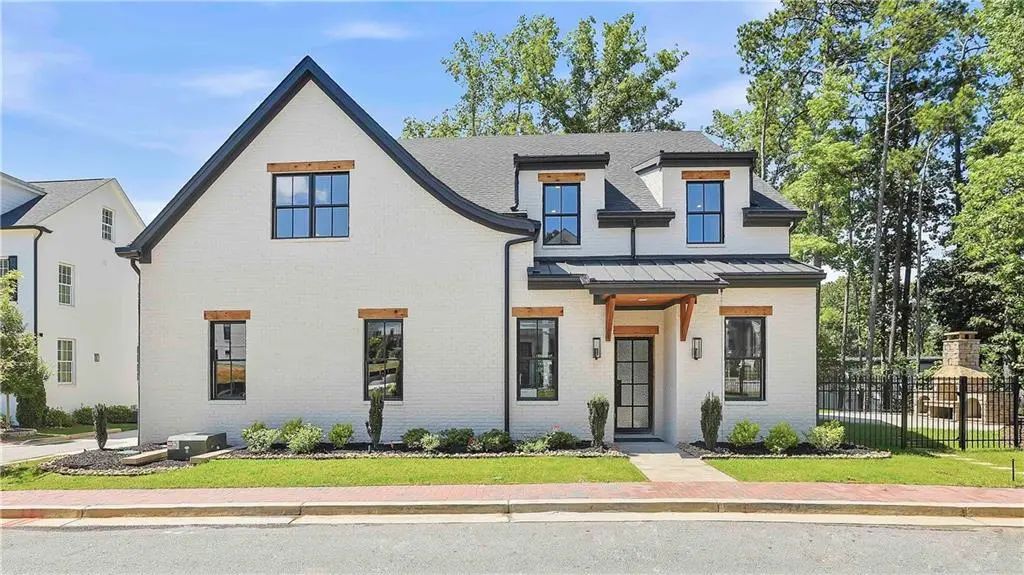 910 Laurel Brooke Avenue, Peachtree City