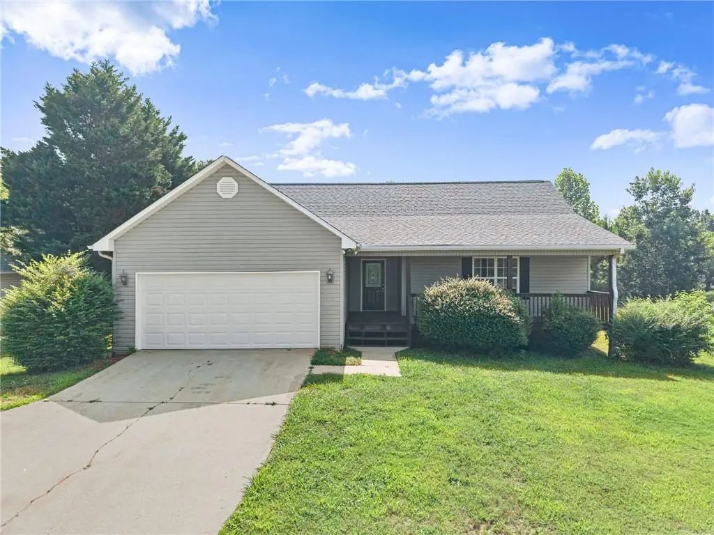 83 Ash Wood Lane, Cleveland