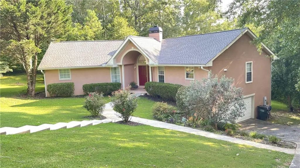 4221 Riverlake Way, Snellville