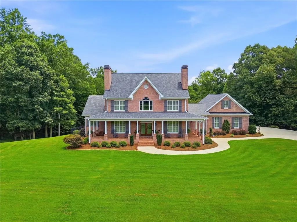 135 Amy Lane, Canton
