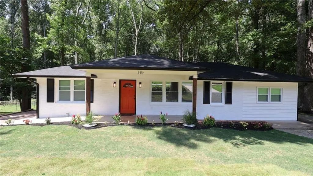 6815 Florence Drive, Lithia Springs