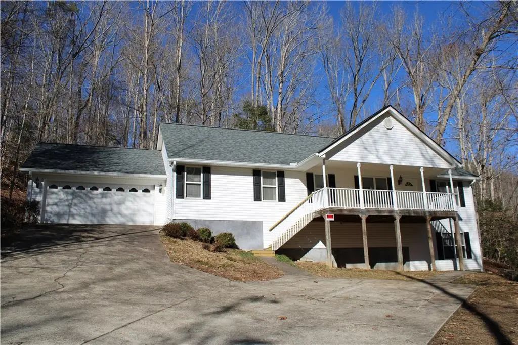197 Holly Lane, Dahlonega