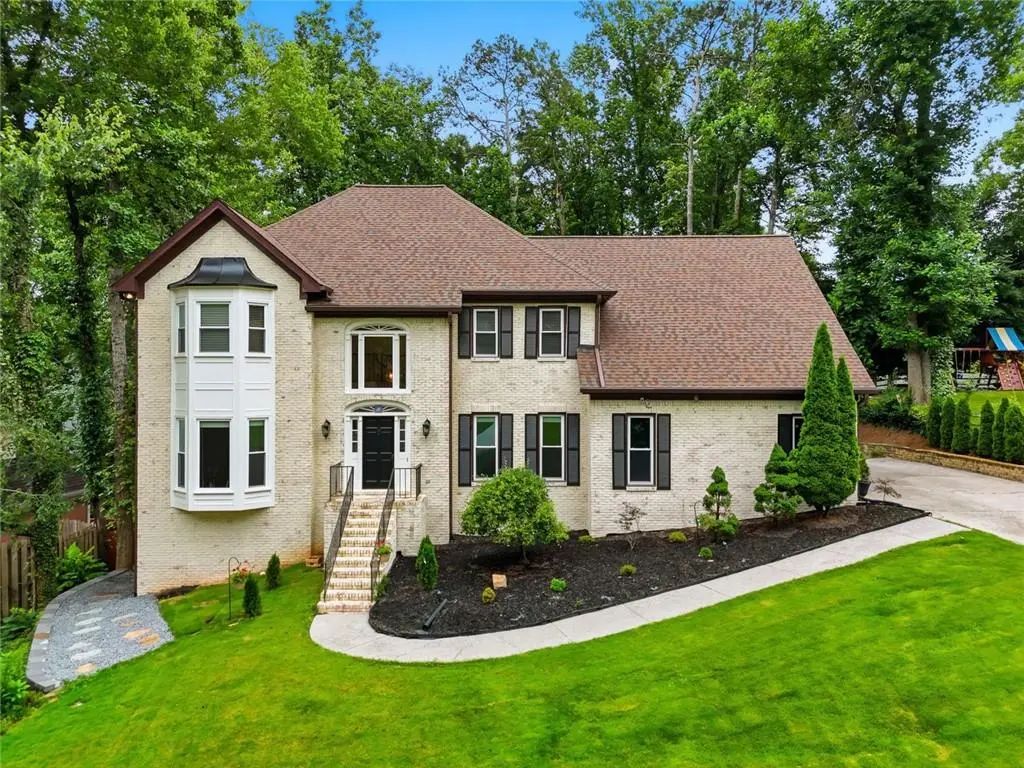 535 Old Path Crossing, Roswell