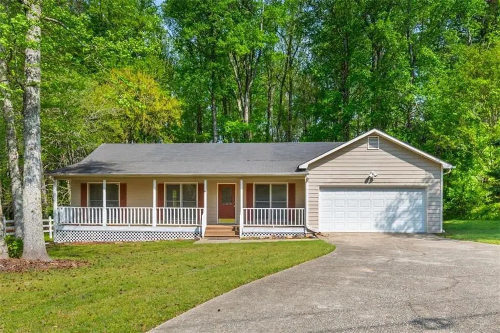 1544 Pine Creek Way, Lawrenceville
