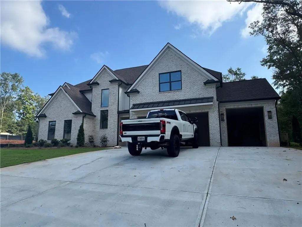 360 Smokey Road, Buford