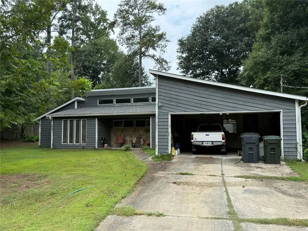 71 Holt Road Ne, Marietta