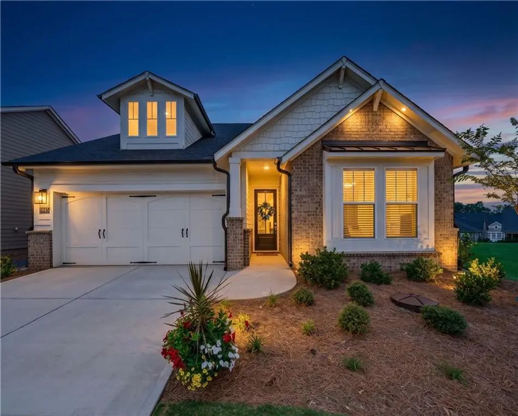 1045 Pine Bark Lane, Canton
