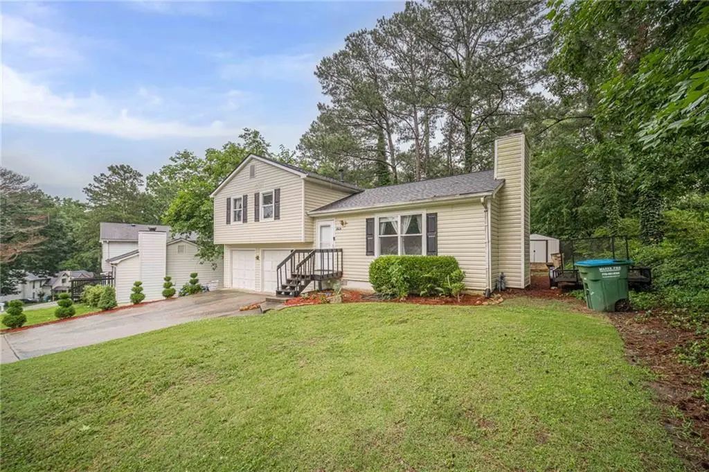 3809 Valley Brook Road, Snellville