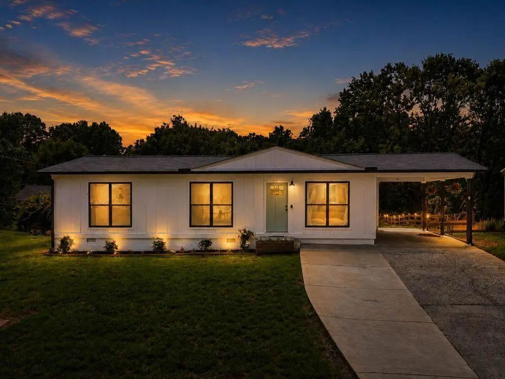 1320 Cochise Circle, Austell