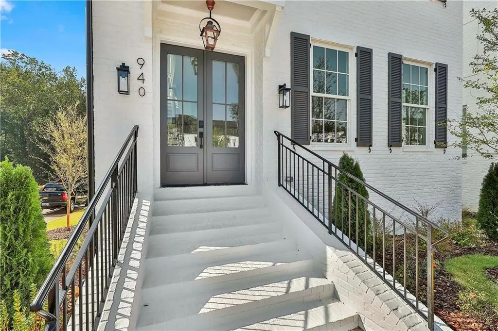 940 Laurel Brooke Avenue, Peachtree City