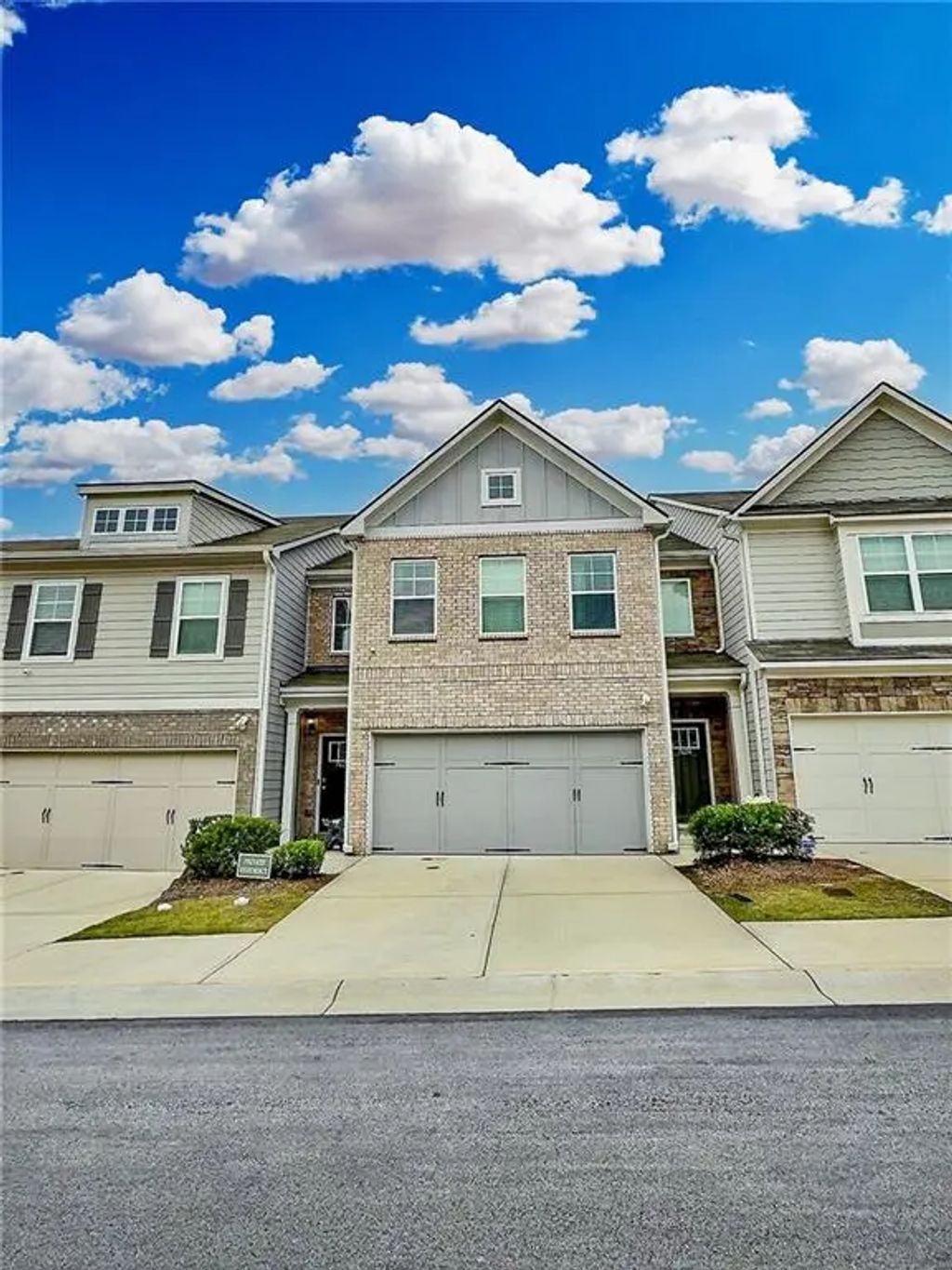 7622 Avalon Boulevard, Fairburn