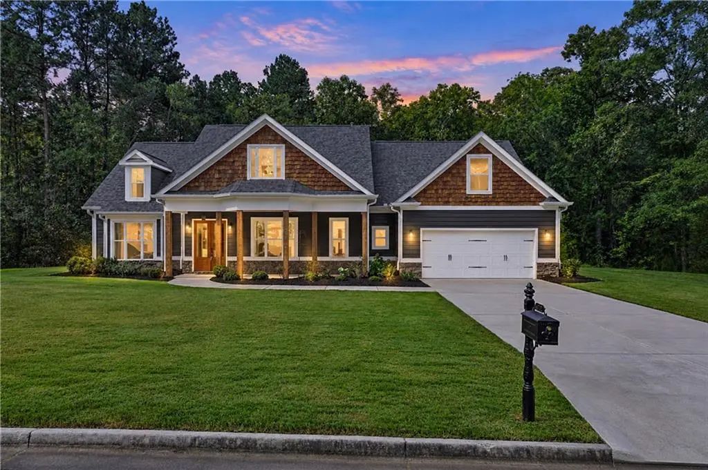 425 Blossom Trail, Acworth