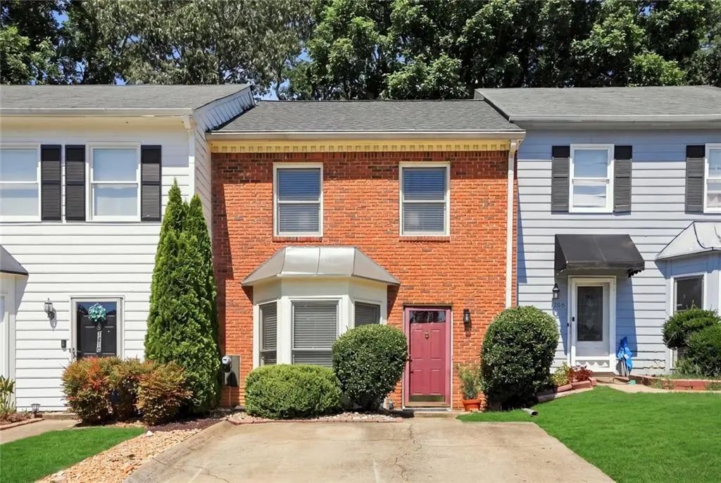 1208 Magnolia Way Se, Smyrna