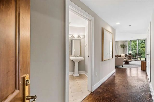 Unit 707 - 700 Park Regency Place Ne, Atlanta