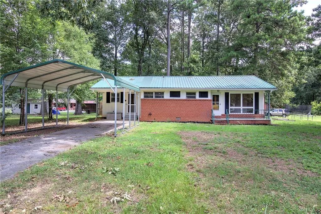 113 Burton Drive, Calhoun