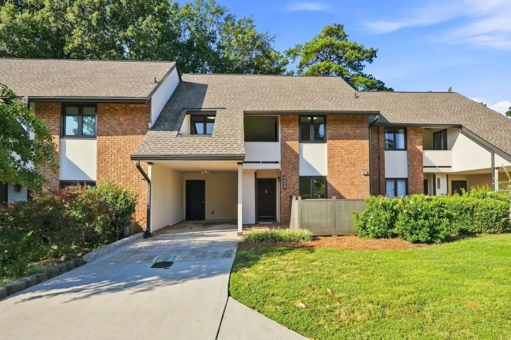 3229 Clairmont North Ne, Atlanta