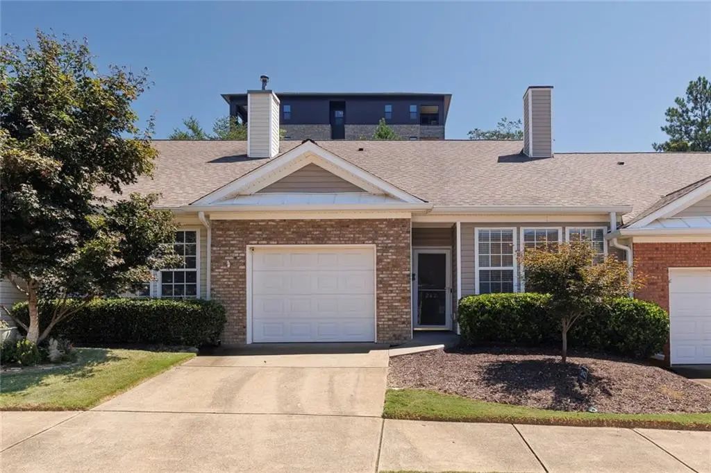 242 Riverstone Place, Canton