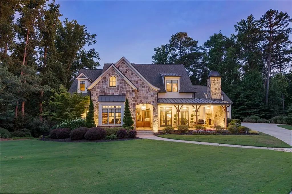 2758 Batesville Road, Canton