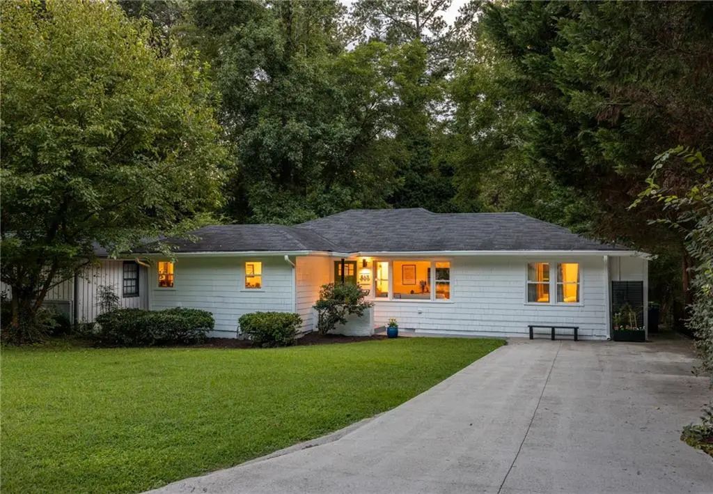 865 Stokeswood Avenue Se, Atlanta