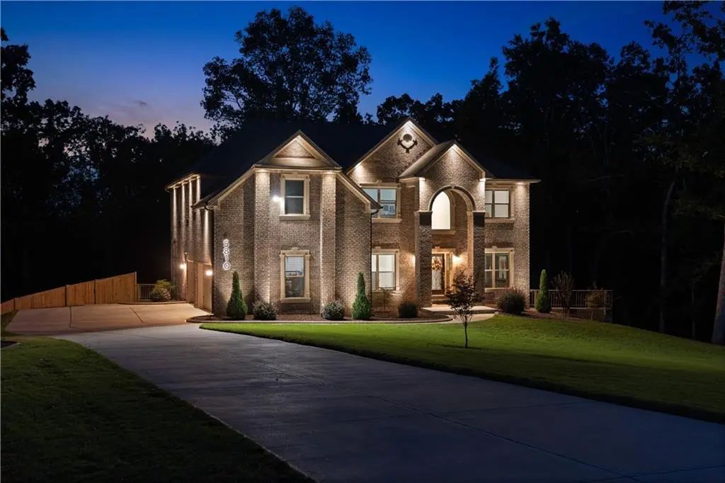 5810 Langdale, Douglasville