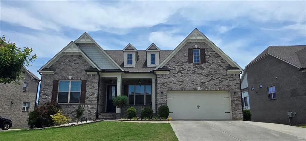 4561 Woodward Walk Lane, Suwanee
