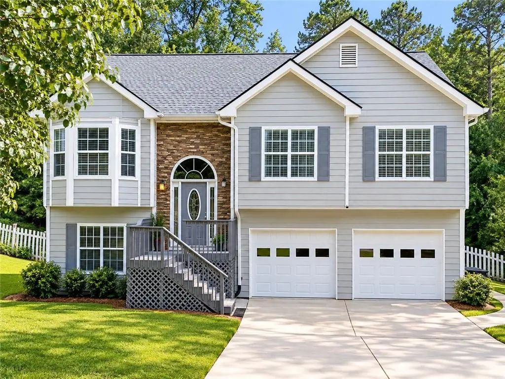 3880 Byrnwycke Drive, Buford