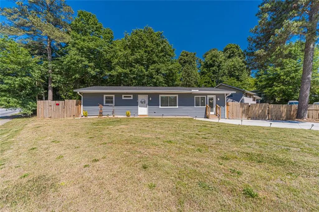 2390 Brackett Road, Marietta