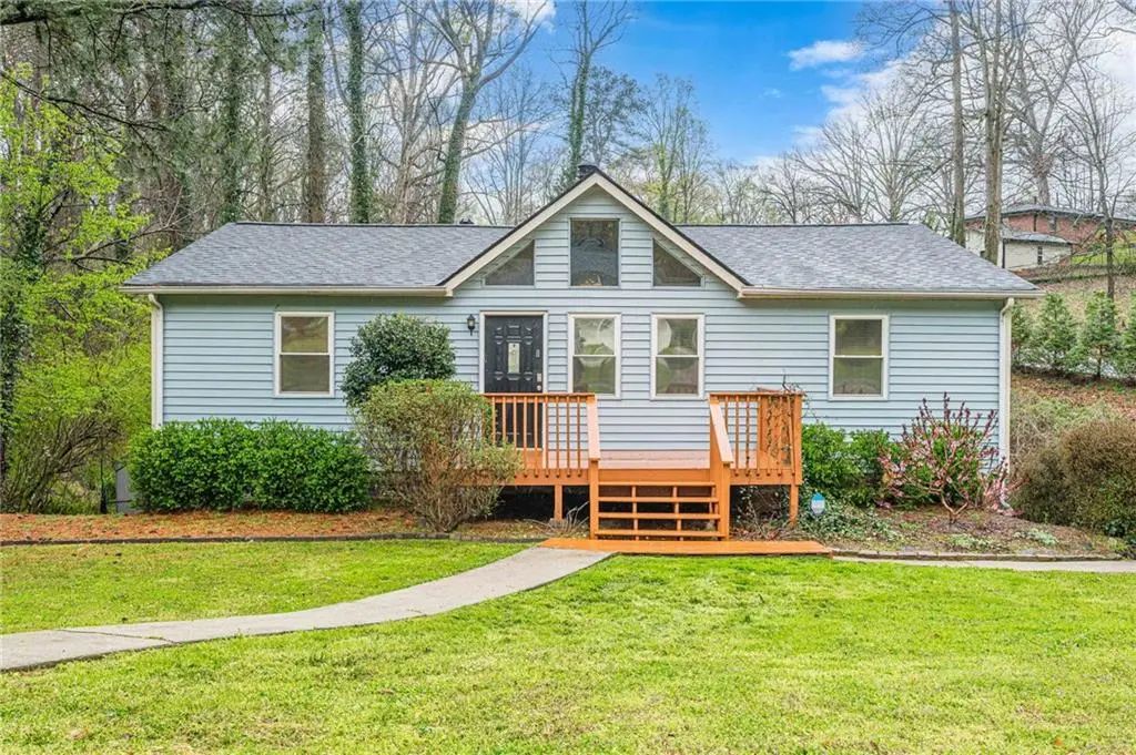 549 Pineland Circle Sw, Mableton