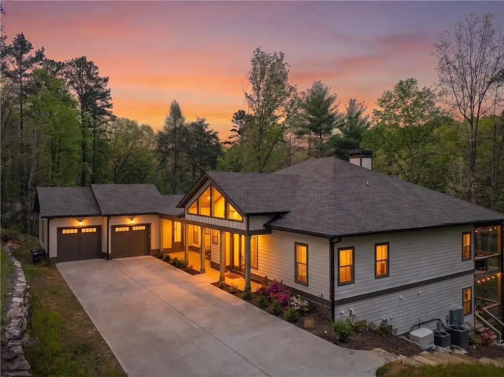 245 Bear Paw Trail, Blue Ridge