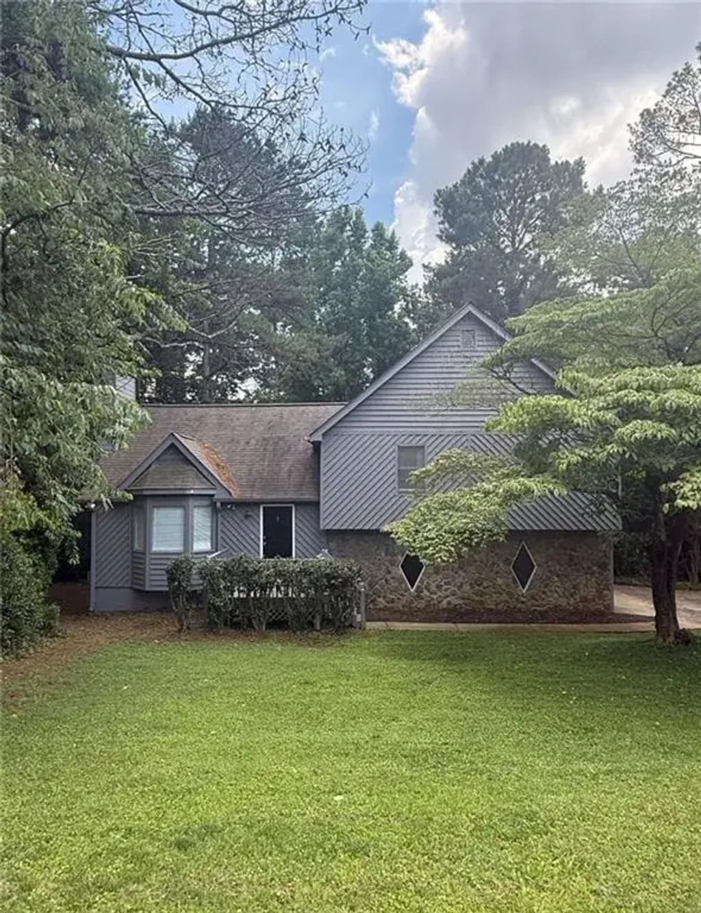105 Arbour Run, Suwanee