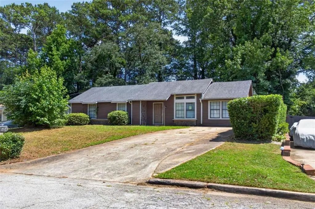 2414 Leslie Brook Drive, Decatur