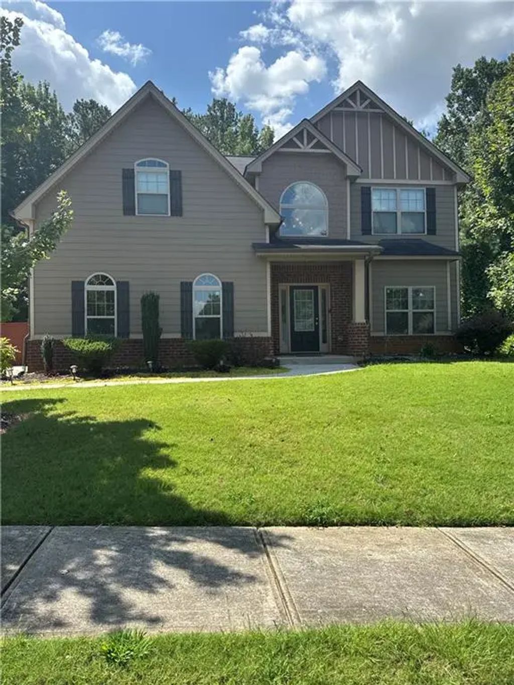 2948 Village Park Drive East, Ellenwood