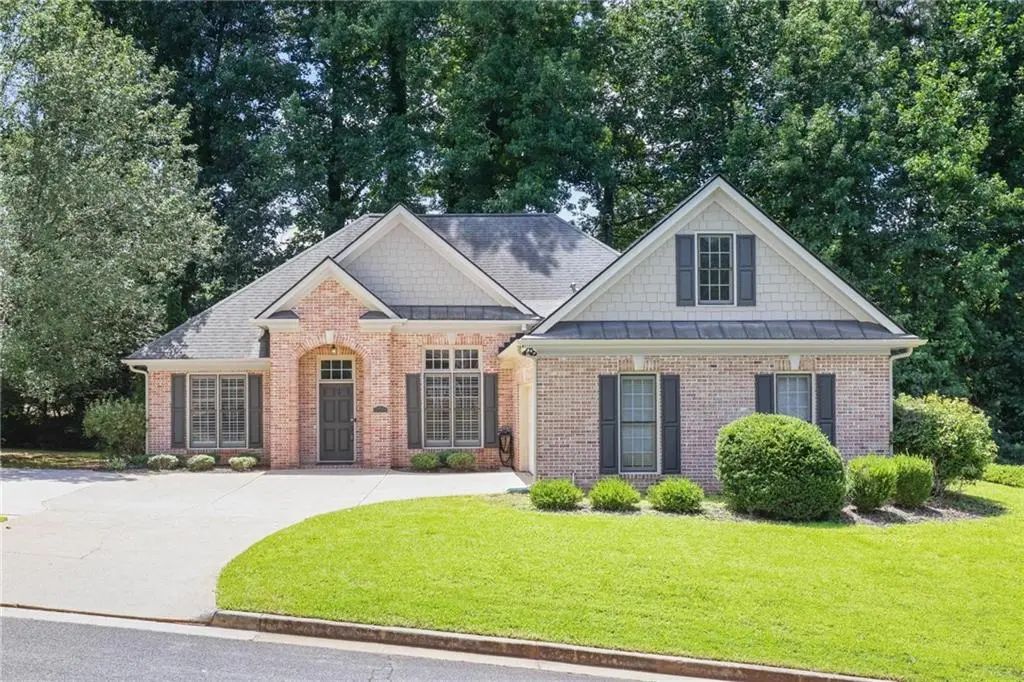 105 Peregrine Way Nw, Kennesaw