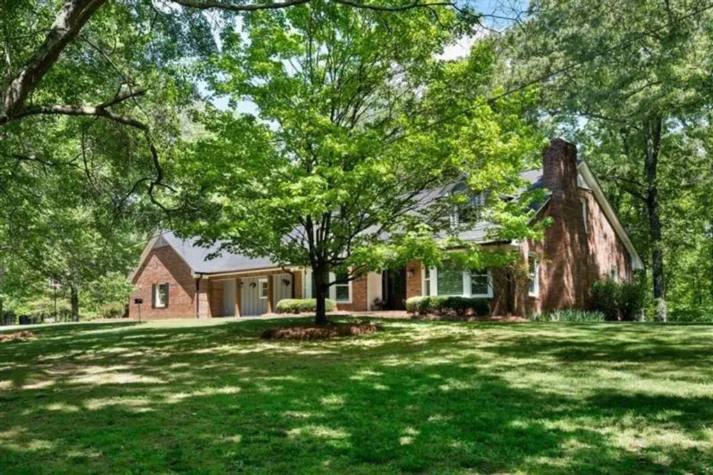 311 Herring Road Ne, Armuchee