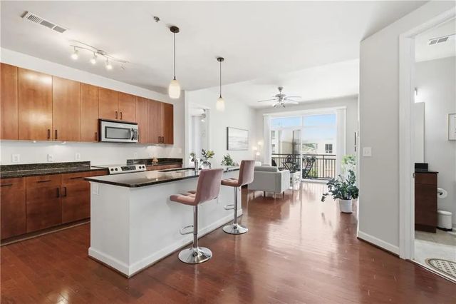 Unit 326 - 711 Cosmopolitan Drive Ne, Atlanta