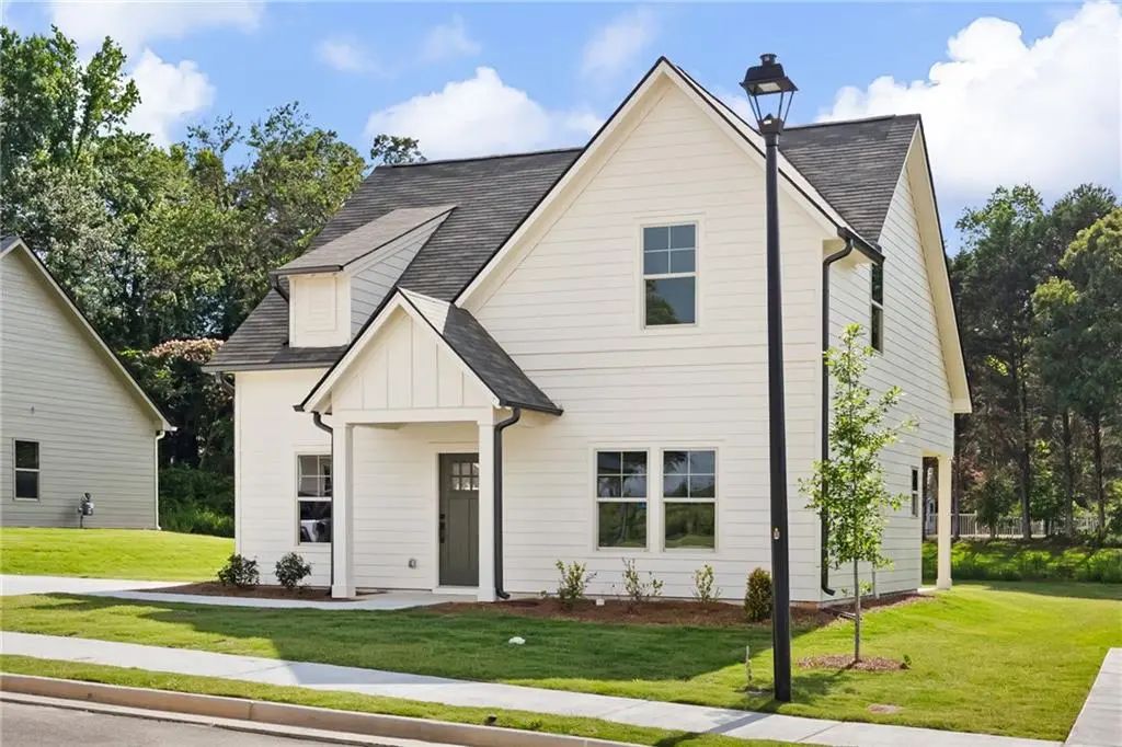 104 Winston Way, Carrollton