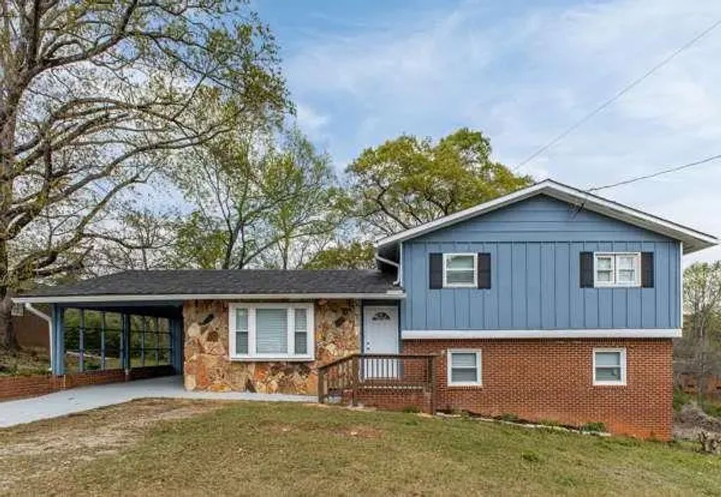 407 Northside Drive, Griffin